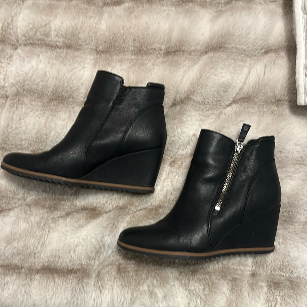 SOUL Naturalizer black wedge ankle boot. Very comfortable, true to size.